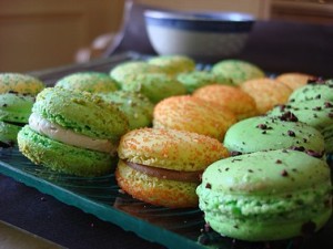 macaroons chocolate, vanilla N°488 Pierrette's guide