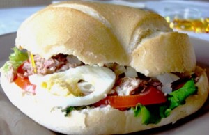 pan-bagnat-nc2b0-594-du-guide-de-pierrette pan bagnat n° 594 du GUIDE DE PIERRETTE