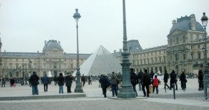 Paris- von der Pyramide louvre - www.cuisine-francaise.org und www.rezeptküche.biz